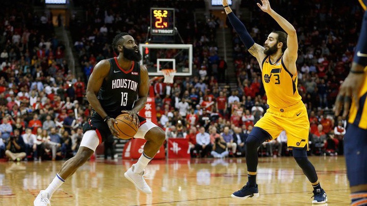 nba-dinh-nghia-lai-luat-chay-buoc